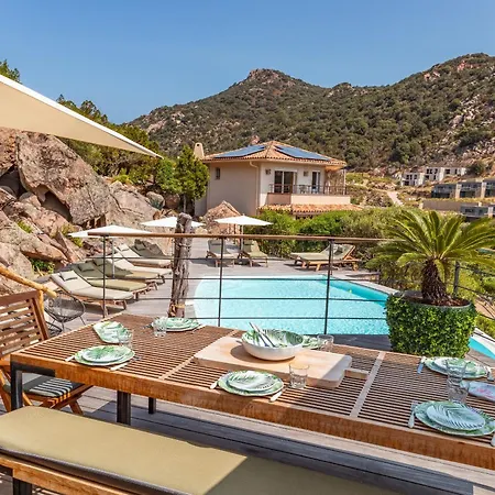 Superbe Avec Piscine Chauffée Et Vue à Palombaggia Villa