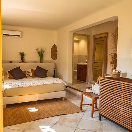 Villa Superbe Avec Piscine Chauffée Et Vue à Palombaggia